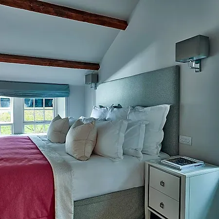 Otel The Samling